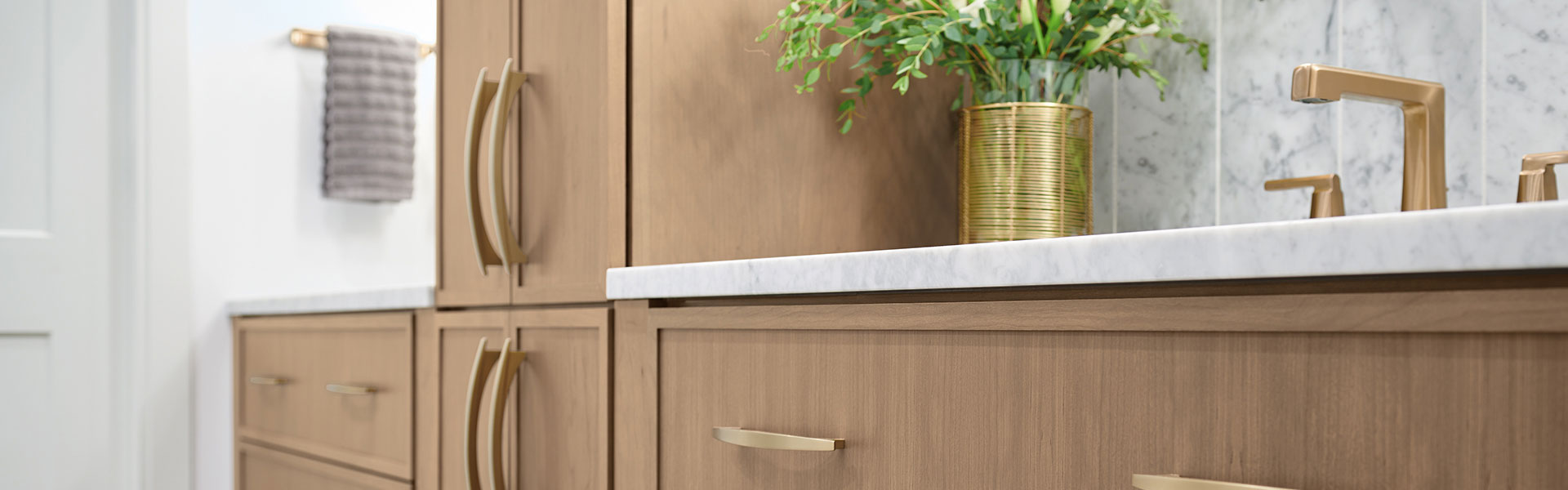 Kitchen & Bath Cabinetry Kitchen & Bath Cabinetry